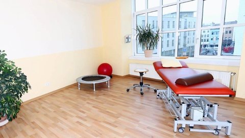 Behandlungsraum der APELOS Physiotherapie in Köln