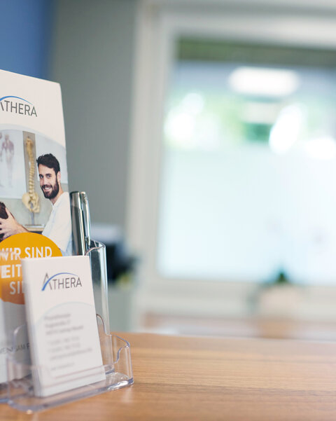 Flyer der ATHERA Physiotherapie