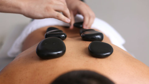 Wellness Angebot Hot Stone Massage in Mühldorf