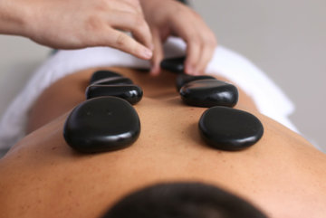 Wellness Angebot Hot Stone Massage in Mühldorf