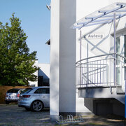 Praxiseingang in Essen im Löwental