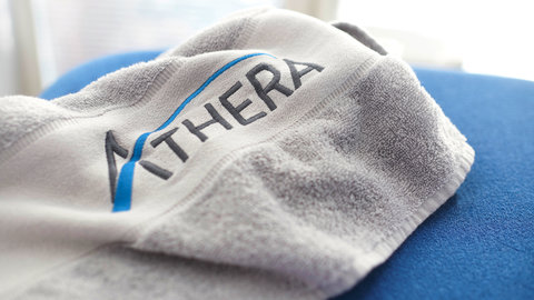 Handtuch der ATHERA Physiotherapie