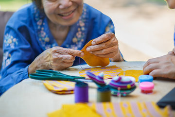 Mit ERgotherapie wieder in den Alltag zurück. ATHERA Vorsfelde in Wolfsburg zeigt Übungen.