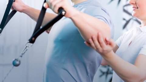 Krankengymnastik am Gerät in Bremen