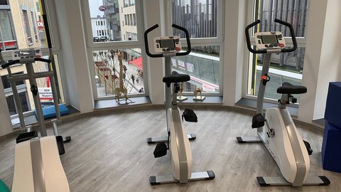 Krankengymnastik am Gerät in Elberfeld