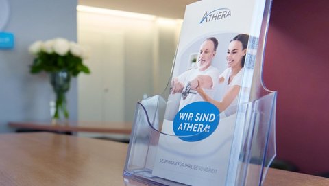 Flyer der Athera Phyisiotherapie in Bremen
